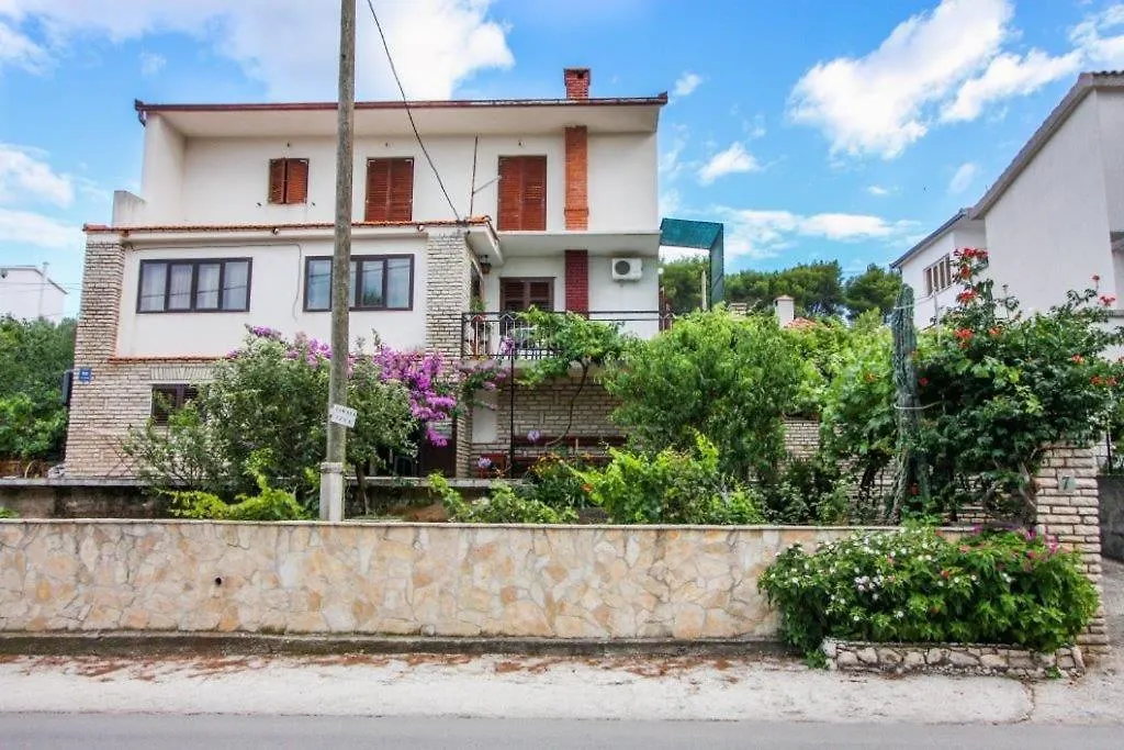 Apartments Braco Trogir Chorvatsko