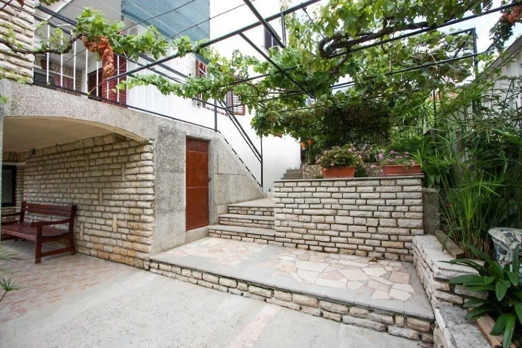 Apartments Braco Trogir